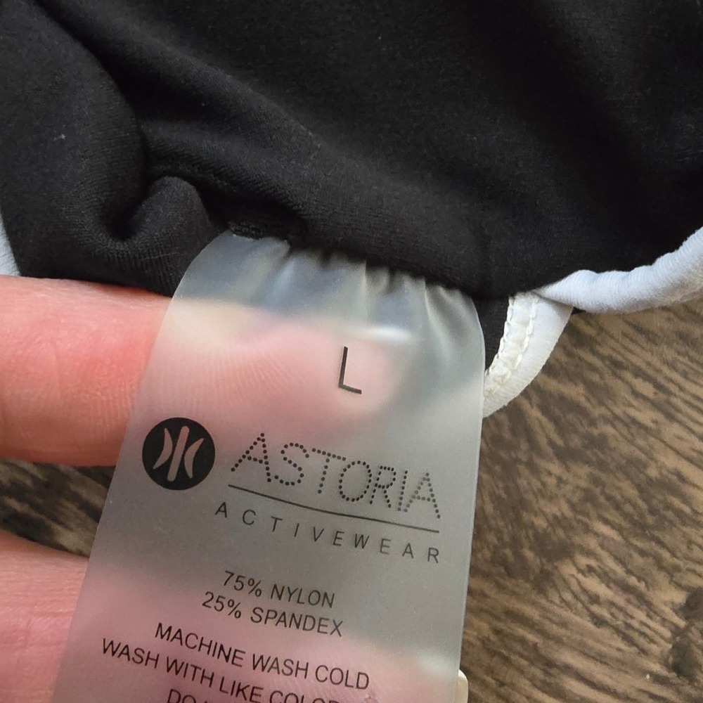 ASTORIA ACTIVEWEAR Sports Bra Womens Large Black Excellent High Neck‎ Racerback - Picture 4 of 8